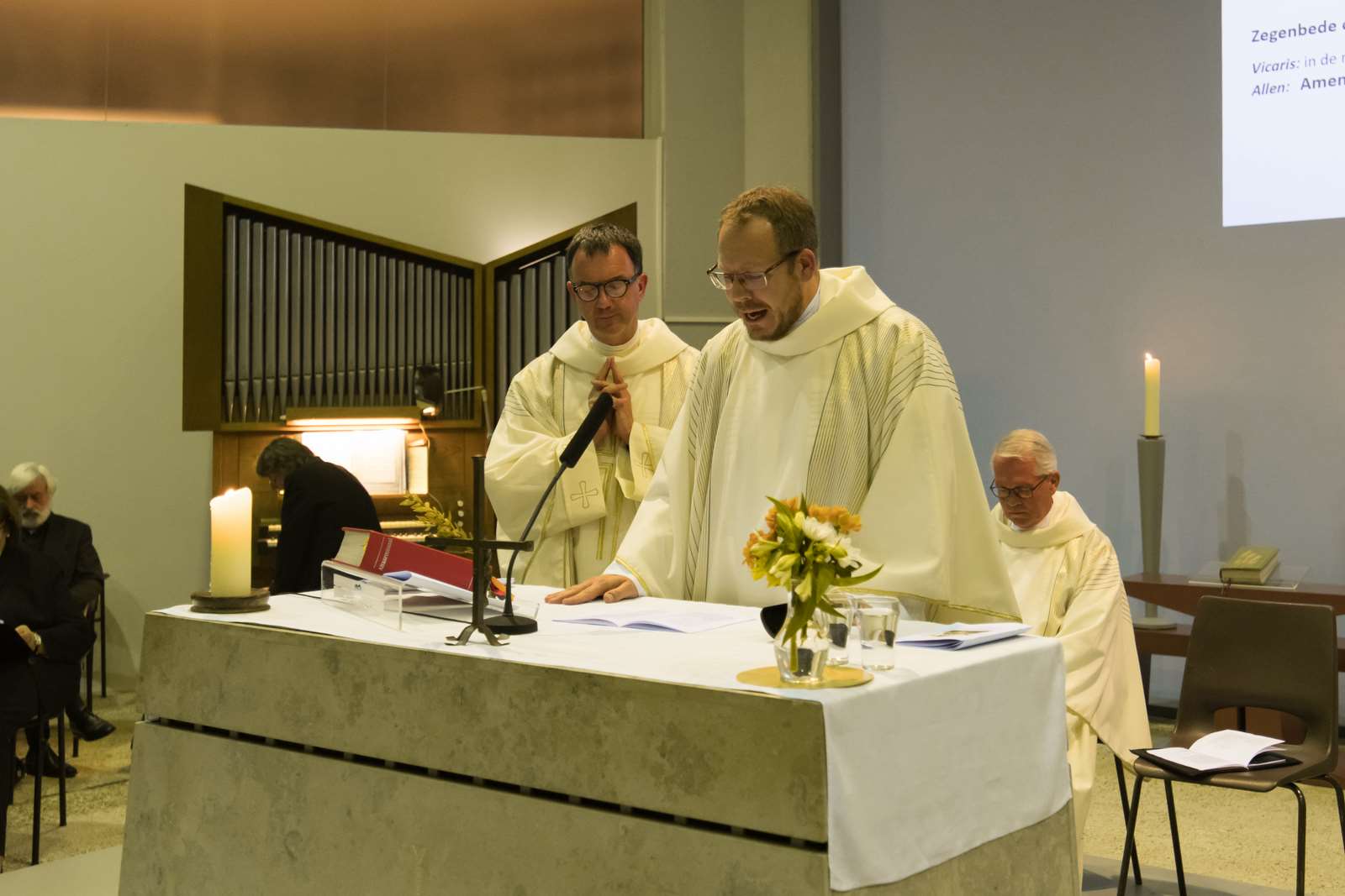 Presentatieviering kapelaan Jochem van Velthoven 19 kerk